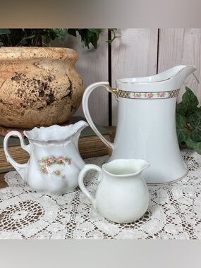 Collection Vintage / Antique Porcelain Pitchers Creamers
